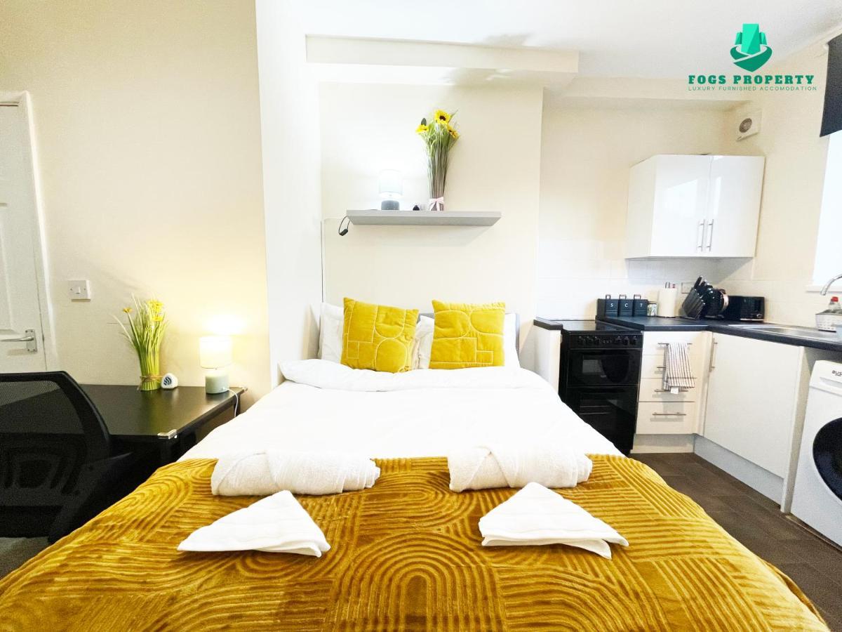 Fogs Property - Darlington City Apartments Екстер'єр фото